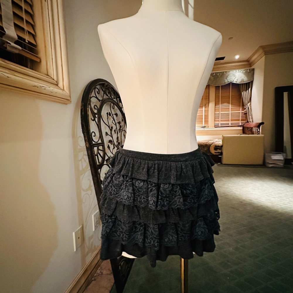 Sans Souci Black Tiered Lace Mini Skirt